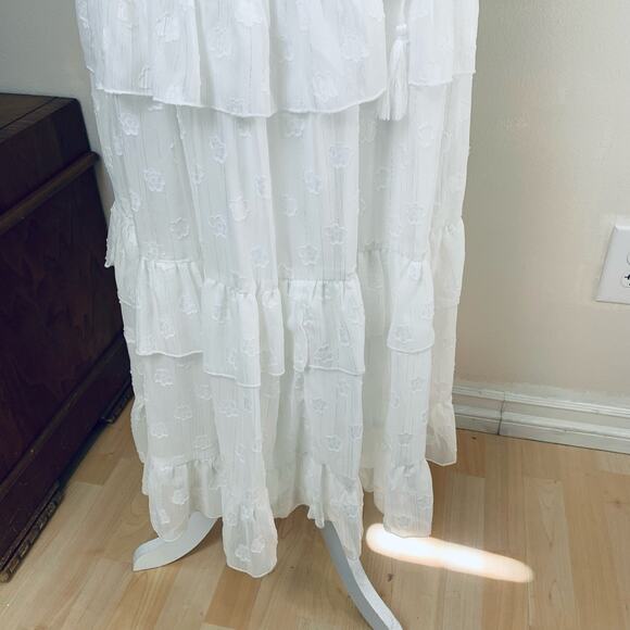NEW Lulus Size M Easily Adored Burnout Floral Tiered Midi Dress White Ruffle - Picture 9 of 16